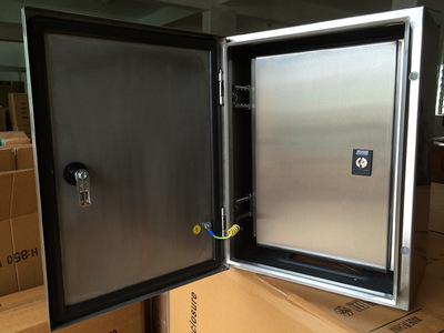 直销400*300*200不锈钢防水箱 坚固防护，专业配电解决方案